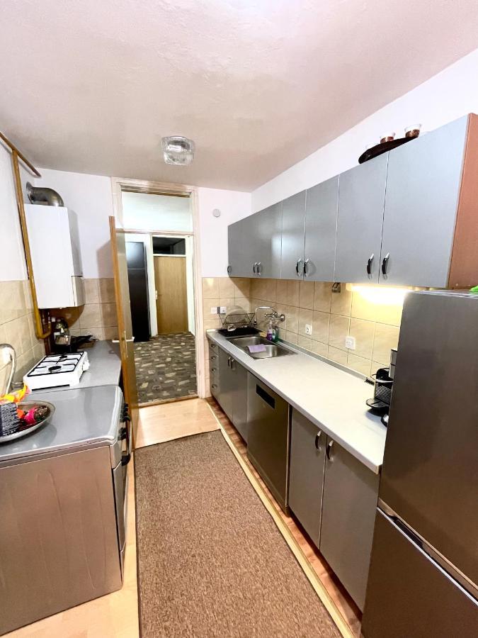 Airport Sarajevo Apartment 2 Екстер'єр фото